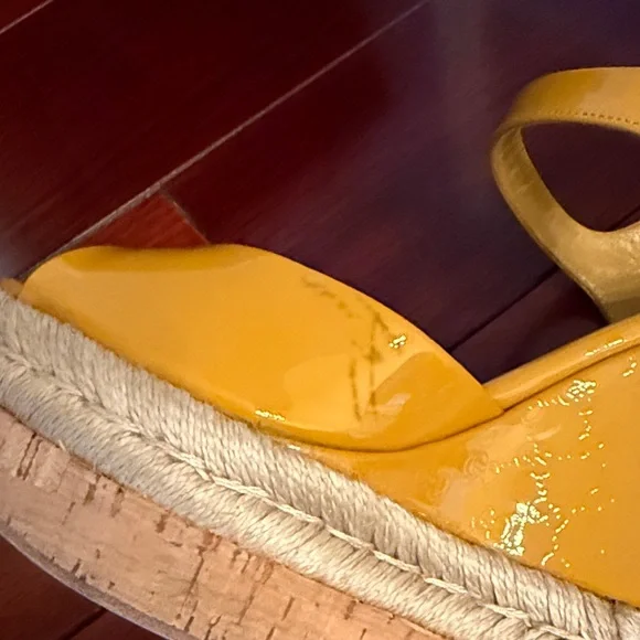 Gucci Mustard Yellow Patent Wedges - Picture 5 of 6